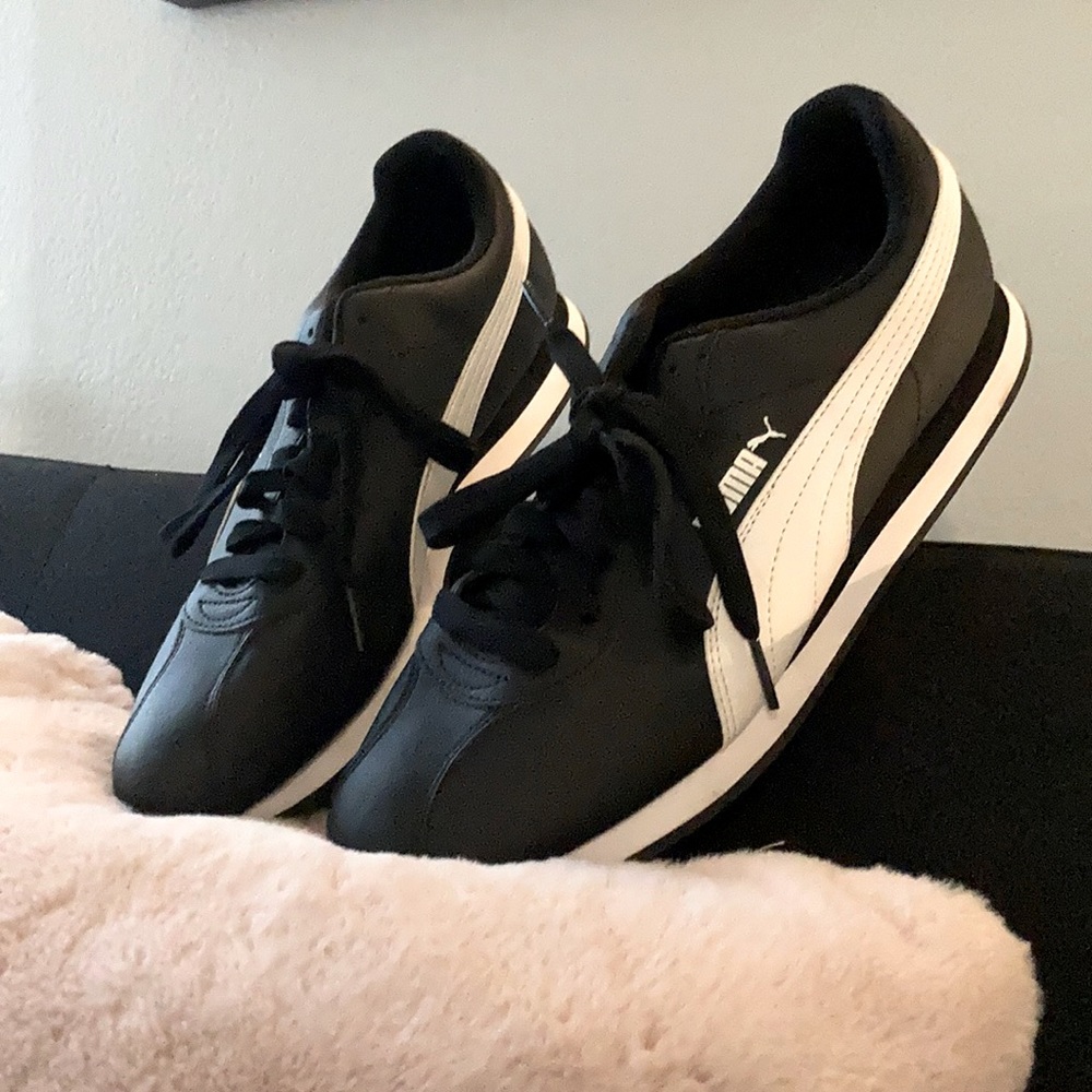 Puma - Picture 2 of 2